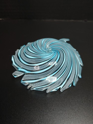 MURANO Zanfirico Latticino Blue White Twist Swirl Ribbon Ruffled Leaf Bowl 5" - Picture 10 of 11