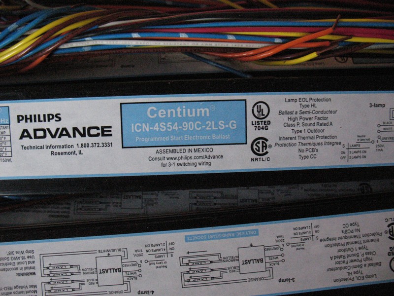 PHILLIPS ADVANCE Centium ICN-4S54-90C-2LS-G Electronic Ballast 120-277V F54T5HO