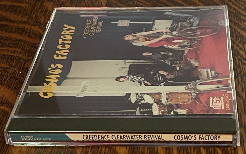 КОМПАКТ-ДИСК ~ CREEDENCE CLEARWATER REVIVAL ~ 1970/83 ~ КОСМИЧЕСКИЙ ЗАВОД - Изображение 2 из 4