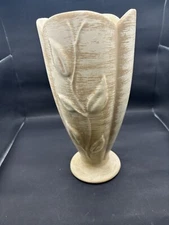 2001 Haeger Pottery Vase Large 10.5" Leaf Decor Neutral Contemporary Vintage