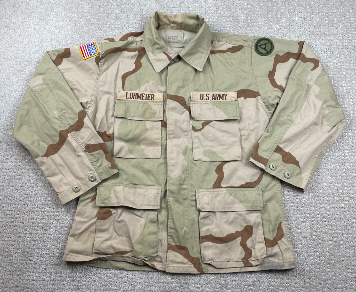 Vintage US Army Jacket Mens Medium Desert Camo Combat Coat 90s Utility Field BDU