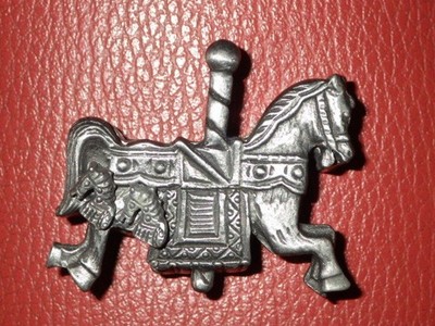 TORINO 80s Vintage Carousel Trinket Box with Brooch, Earrings & Pendant USA