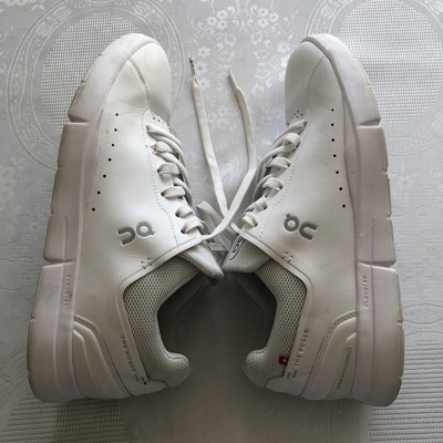 On Running THE ROGER Advantage All White Sneakers Men s Size 10 Cloud-Tec Shoes