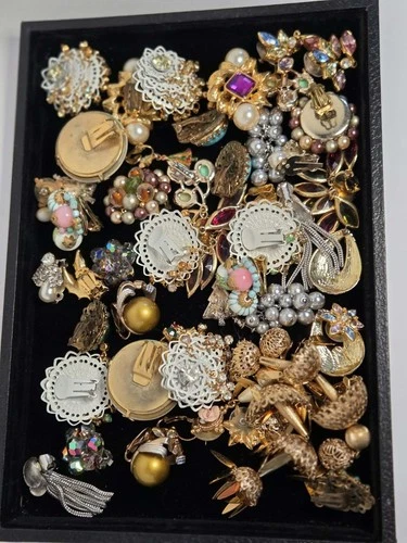 Vintage Earrings Costume Jewelry lot All Have Matches