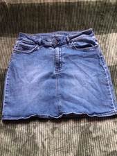 Calvin Klein Jeans Women  s Blue Denim Mini Skirt Size 8 Pockets Button/Zipper
