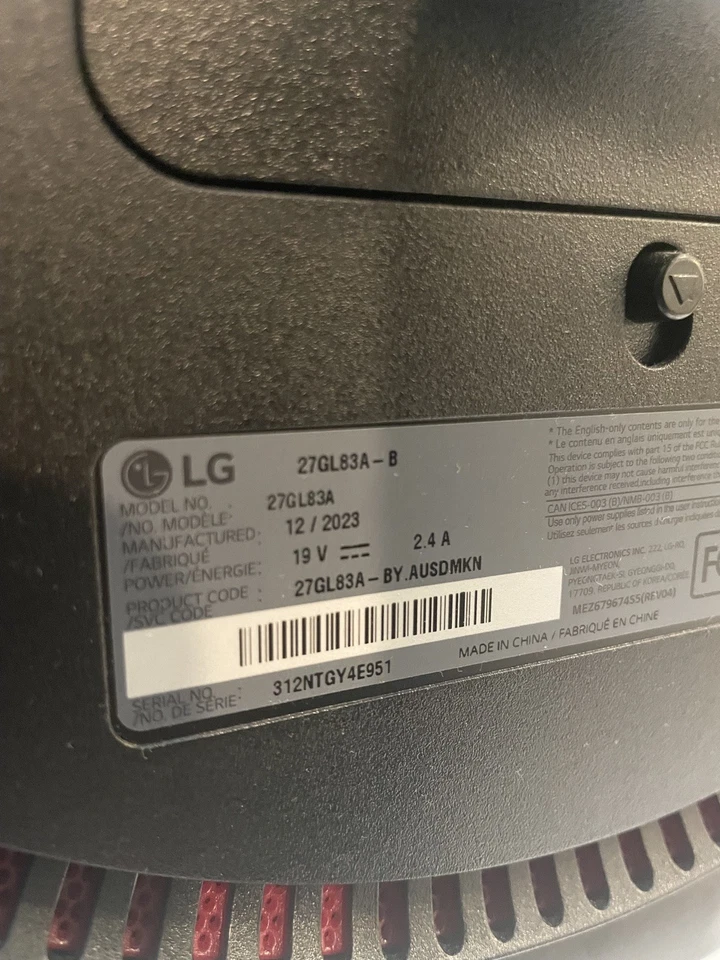 Monitor para juegos LG 27GL83A-B 27” 1440p IPS 144Hz G-Sync FreeSync HDR10 Foto 4 de 4