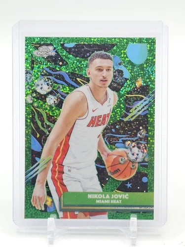 NIKOLA JOVIC 2025-26 TOPPS COSMIC CHROME GREEN SPACE DUST /75 #101 HEAT Q4059