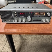 Vintage Realistic Navaho TRC-57 21-157 AM + SSB CB Base Station