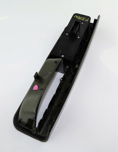 8679670 Volvo S40 V50 Genuine Right Side Electric Window Lifter Switch - Picture 4 of 7