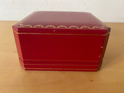 Used - Case expositor CARTIER Estuche expositor - 12 x 12 x 6 cm - Usado - Foto 7 di 10