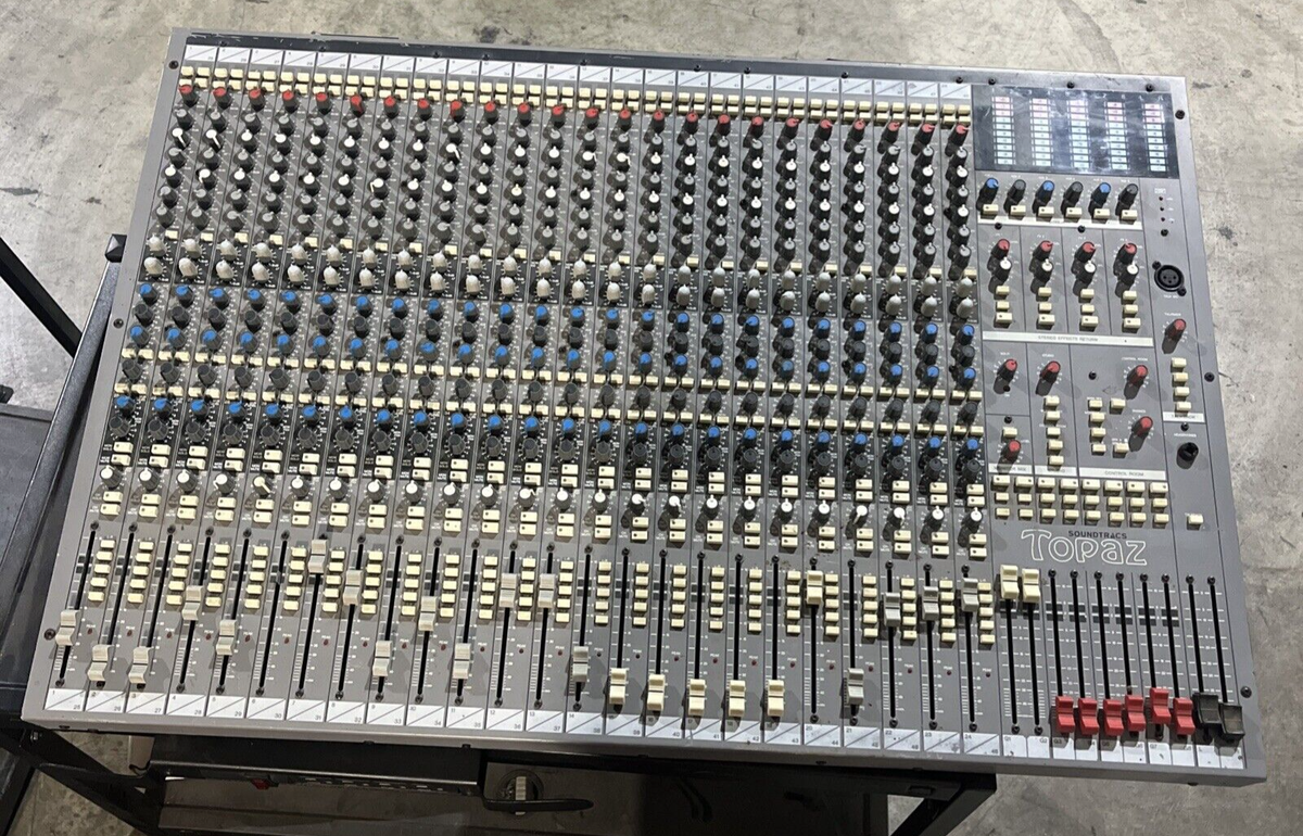 SOUNDTRACS TOPAZ 24 CONSOLE MIXER | eBay
