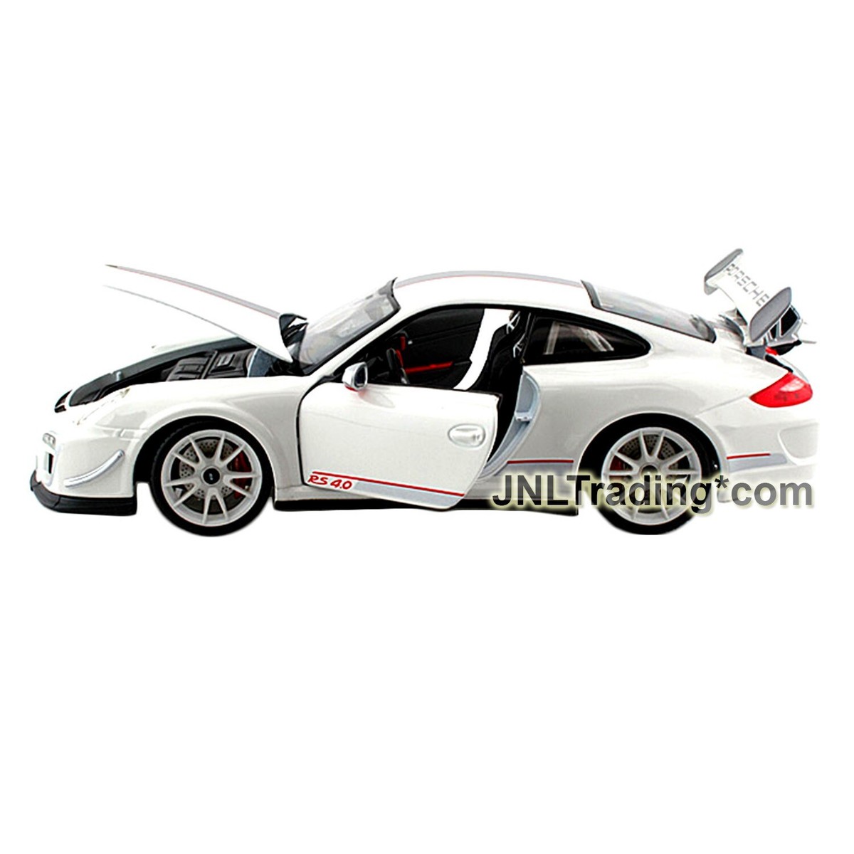 Maisto Special Edition 1:18 Scale Die Cast White Coupe PORSCHE 911