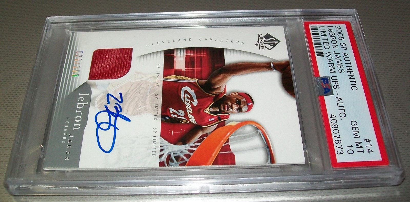 2005 UD SP Authentic LeBron James Jersey Auto 29/100 PSA 10 'LIMITED WARM UPS'  view 6