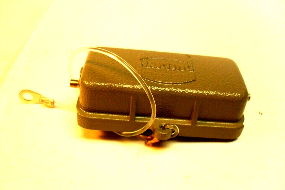 qty 2 - HARTING 09200105425 - 10A/15EMV-AK Cover Electrical sealed USA SELLER - Изображение 2 из 3