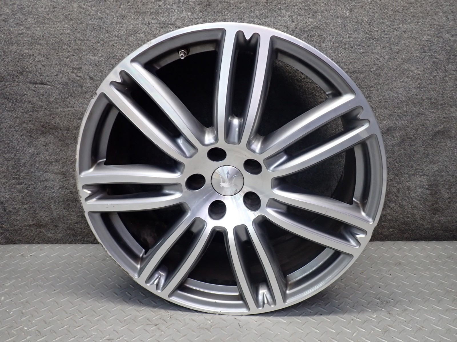 Maserati Quattroporte 2014-2021 Wheel
