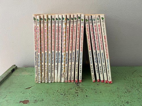 Das Baby-Sitters Club Kleine Schwester Buch Set. Konvolut 19 Bücher. von Ann Martin