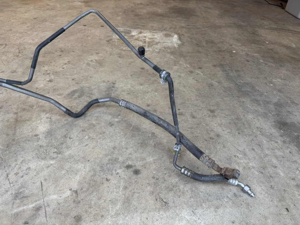 Tubo manguera aire acondicionado turbo Porsche 944 951 Foto 2 de 4