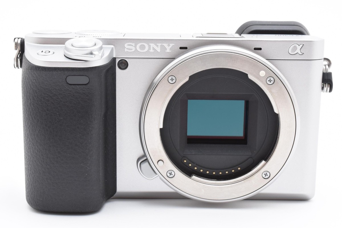 Sony Alpha A6400 Mirrorless Digital Camera with Lens