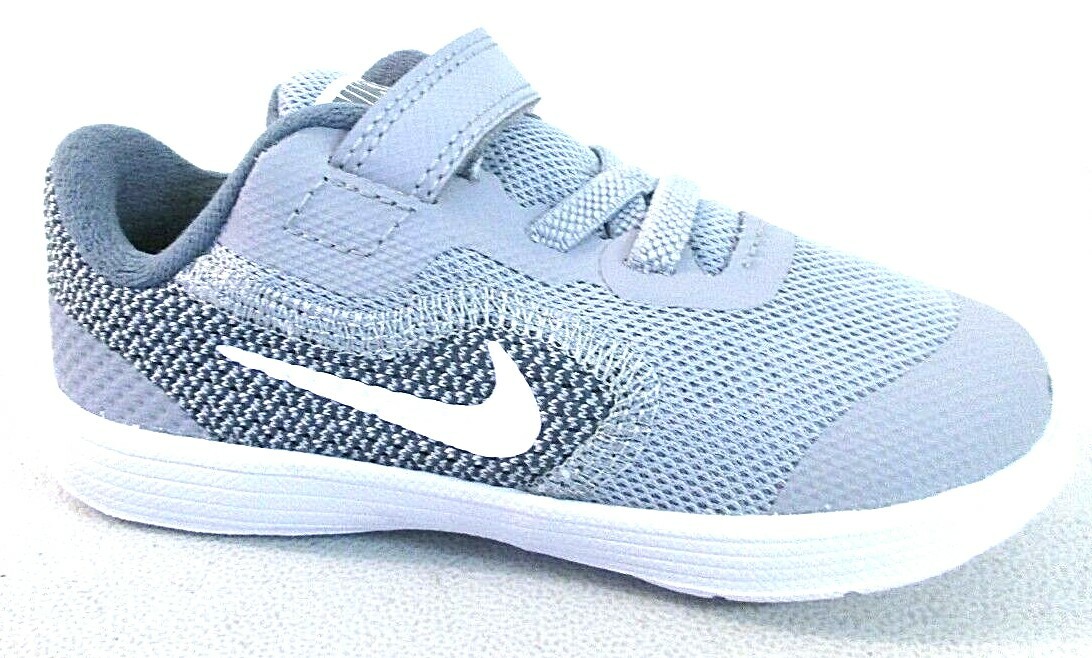 nike revolution 3 kids