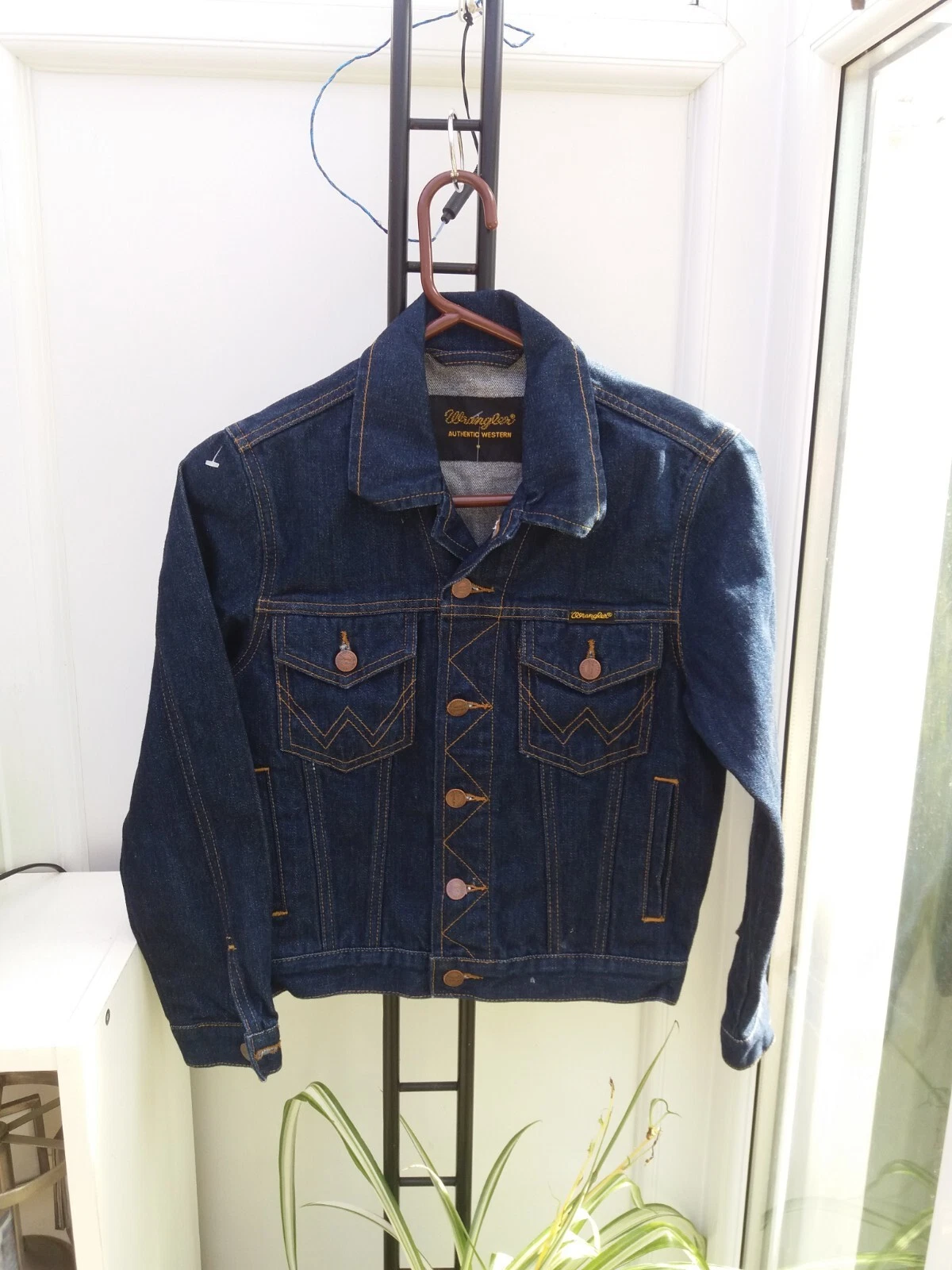 Authentic Wrangler Boy or Girl Denim Trucker Jacket. Dark Denim Blue. New
