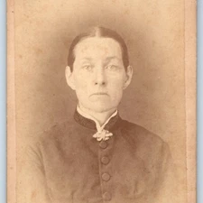 c1870s Danville, Ind. Middle Aged Woman CdV Photo Card Lady Cradick & Jeffers H5
