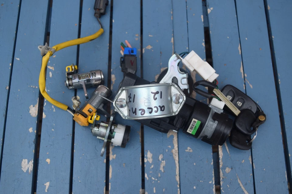 OEM 2012 2013 2014 2015 HYUNDAI ACCENT INTERRUPTOR DE ENCENDIDO BLOQUEO Foto 2 de 4