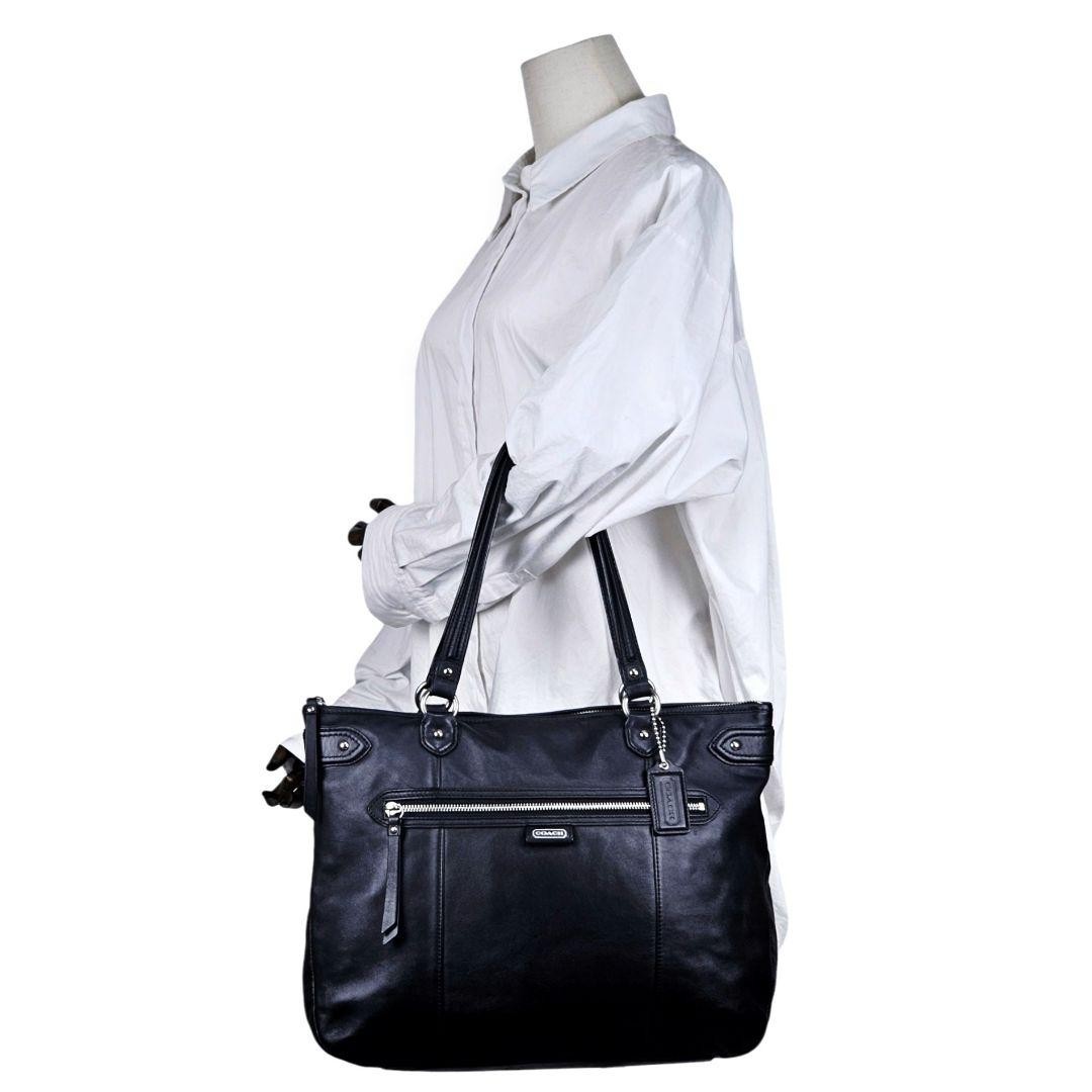 Coach Daisy Leather Emma Tote in Black – Authentic & Like New Unisex Bag