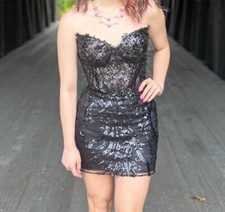 Sherri Hill homecoming dress Sz 4