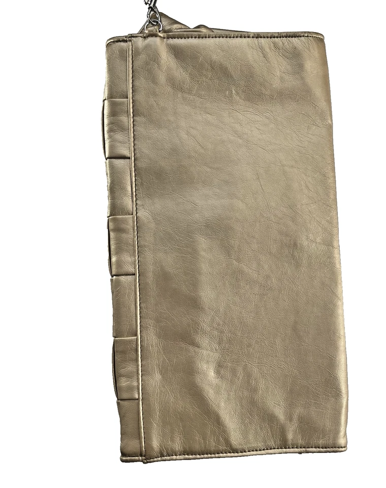 Apt. 9 Bolso de Mano para Mujer Bolso sin asas 11 x 6" Cuero Dorado con Correa Manipulador Foto 4 de 4