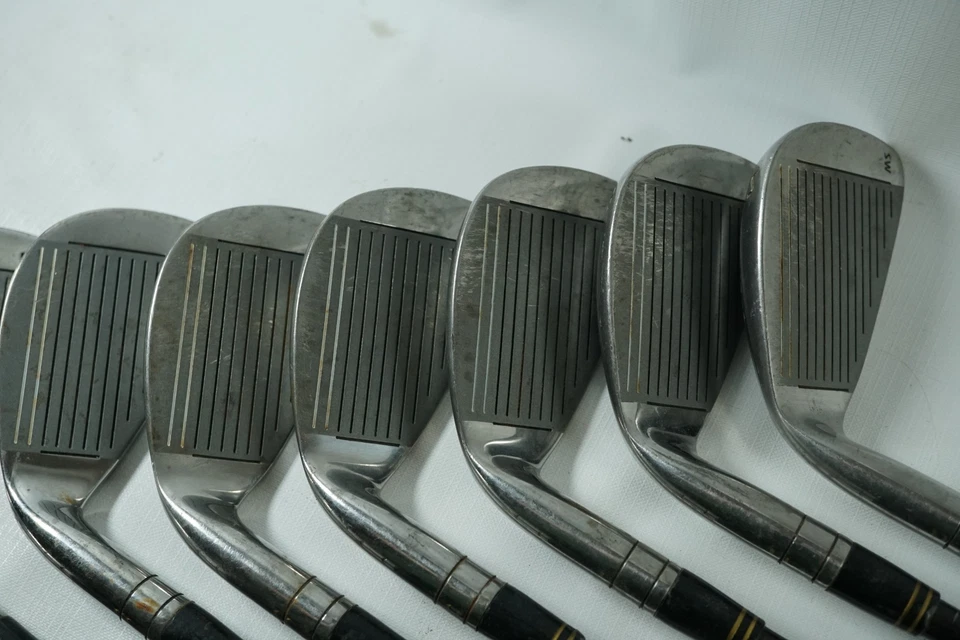 Alien DS9 Irons / 2-SW / Graphite Shafts - Image 4 of 4