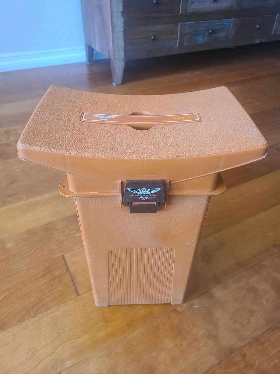 Vintage Fenwick Woodstream Sport Seat 9050 Fishing Tackle Box Bait