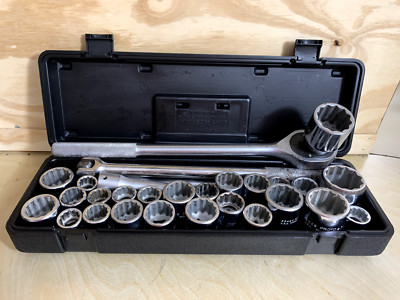 PROTO Professional 3/4  Drive Standard & Metric Socket Set w/Case