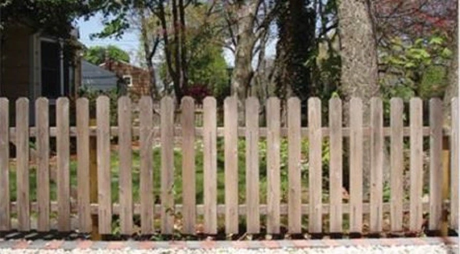 Dog eared picket top