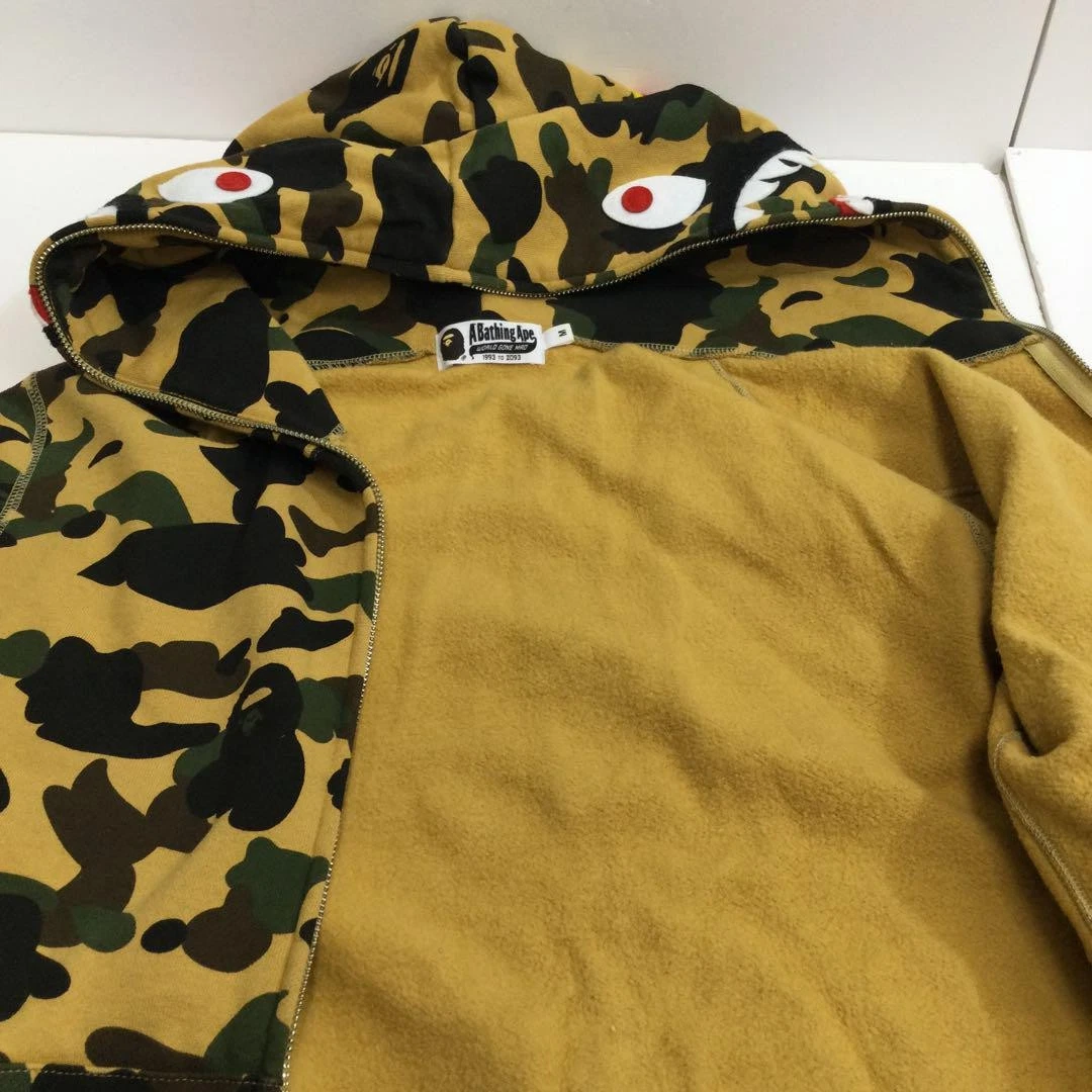 A BATHING APE (BAPE) Felpa con cappuccio e zip intera mimetica Bape Shark UOMO JP taglia M usata in ottime condizioni