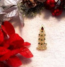 CLASSIC CHRISTMAS PIN BROOCH FESTIVE CANDLE LIGHTING RHINESTONES GOLD TONE X23K