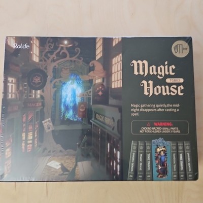 Rolife Magic House 3D Creative Bookend TGB03 - DIY Brand New In Box Light up Kit