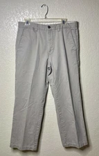 Dockers Mens Pants 33x30 Classic Fit Khaki 100% Cotton Beige Flat Front Golf