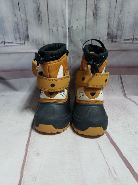 Black Bernardo Fox Winter BOOTS Cat 