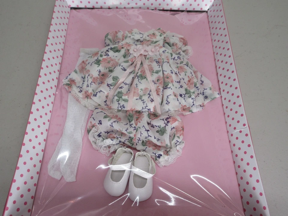 Conjunto de muñeca Patsy's Ice Cream Party Tonner 10" Patsy Foto 2 de 4
