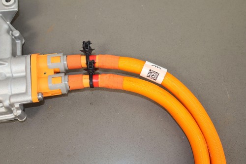 Módulo de control del motor de tracción trasera Fisker Ocean One 2023 OEM (FM2910400041J) - Imagen 8 de 24