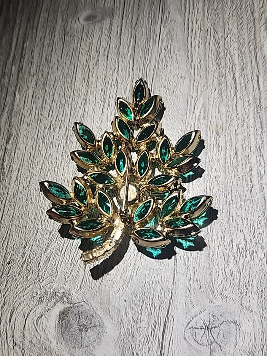 Unbranded Green Leaf Brooch View 2