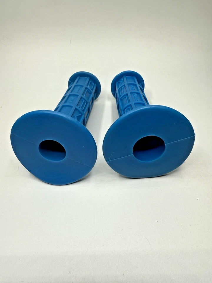 (1) Par de empuñaduras AZUL NOS OURY Motocross MX HONDA SUZUKI HUSQVARNA MAICO CZ YAMAHA Foto 2 de 4