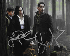 * LANA PARRILLA & SEAN MAGUIRE * signed 8x10 photo * ONCE UPON A TIME * COA *