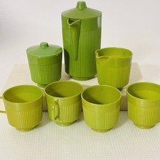 Vintage MCM Avocado Green Children s Toy Coffee Tea Set 4 Cups Eagle HG NY