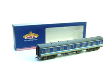 BACHMANN 39-413 BFK BRAKE FIRST CORRIDOR  REGIONAL RAILWAYS  WEATHERED & FIGURES