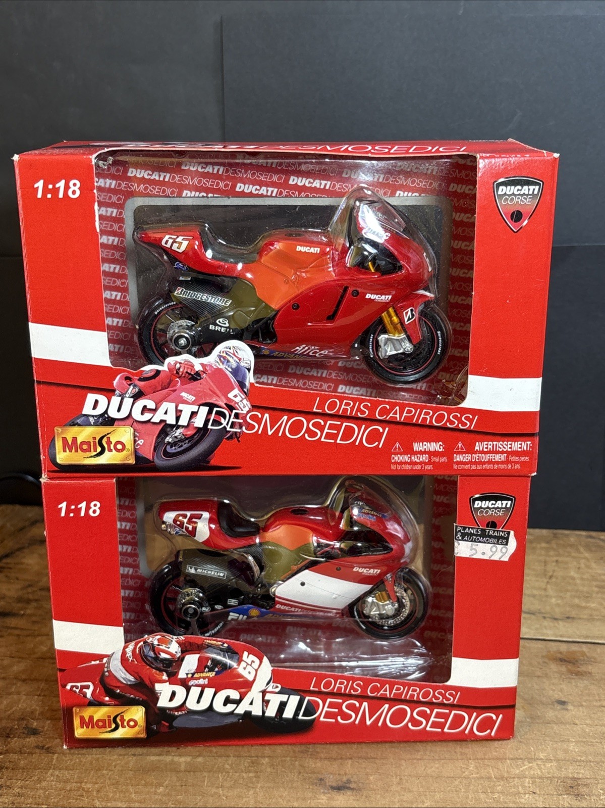 2 X Maisto 1:18 Scale Diecast Ducati Desmosedici Motorcycle Loris Capirossi No65
