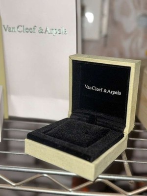 Van Cleef & Arpels アクセサリーケース Van Cleef & Arpels Necklace Box VCA Original Travel Jewelry Case