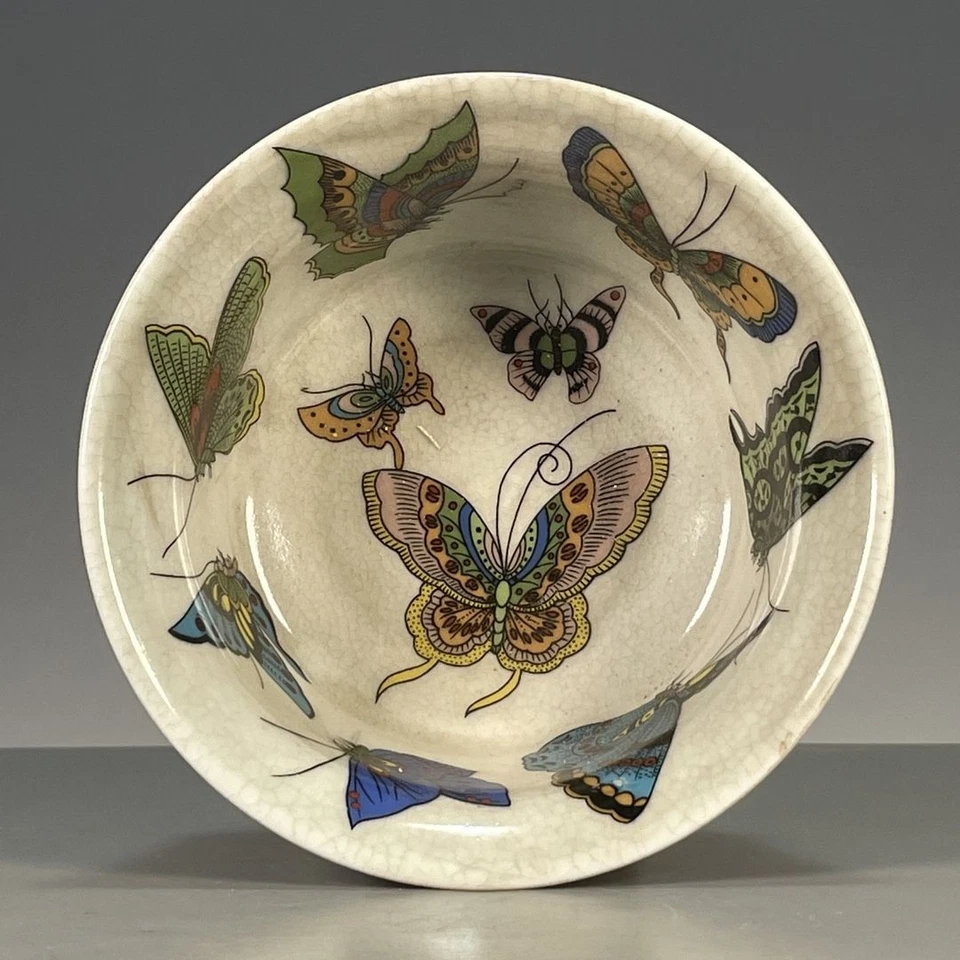 Tazón mariposa rosa horno popular Qing tardío y República de China Foto 4 de 4