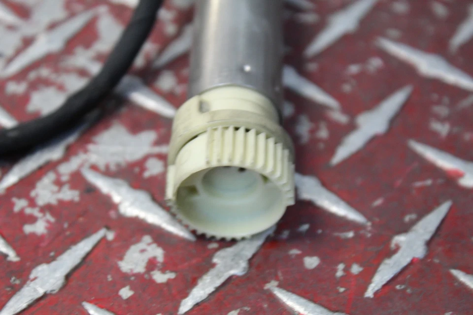 2015 HARLEY DAVIDSON STREET GLIDE OEM FLY BY WIRE THROTTLE CONTROL SG45 - Image 2 of 4