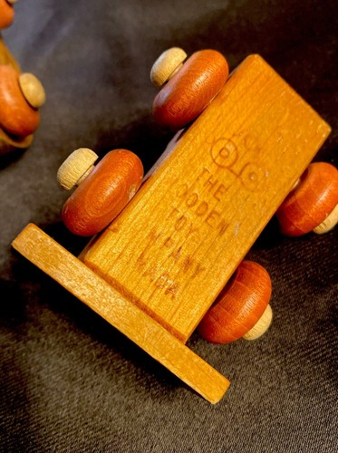 VTG Montgomery Schoolhouse Vermont Wooden Toy Comp Train mixed Pcs Animals Wood - Picture 6 of 9